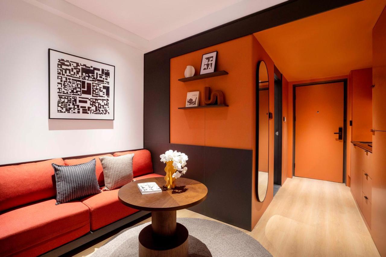 Base-Beijing Wangfujing Serviced Apartment- In Hutong &Bike Rental &Close To Forbidden City, Tian'Anmen Square &Subway Nearby &Free Coffee &Washing Machine,Kitchen &Restaurant Discount &English Speaking &High Speed Free Wifi Exterior photo