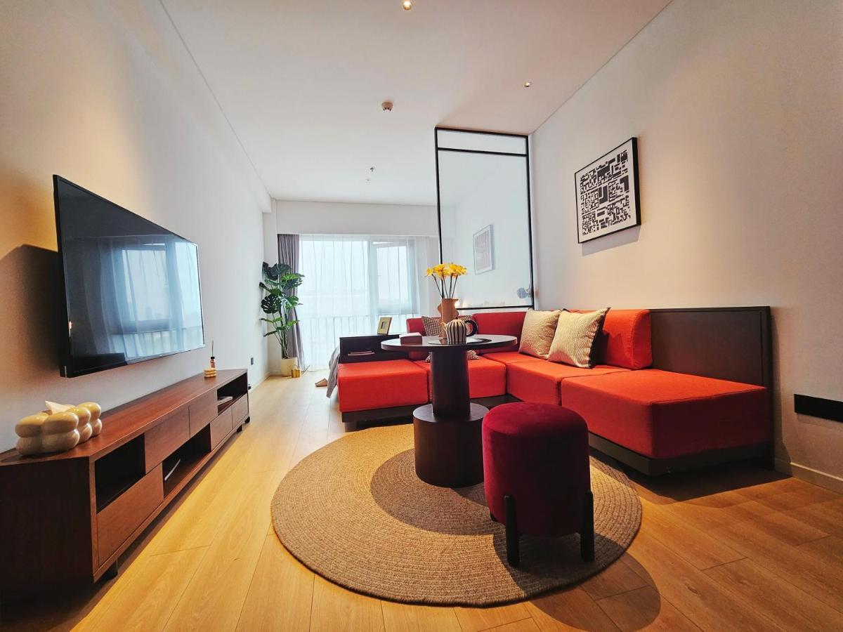 Base-Beijing Wangfujing Serviced Apartment- In Hutong &Bike Rental &Close To Forbidden City, Tian'Anmen Square &Subway Nearby &Free Coffee &Washing Machine,Kitchen &Restaurant Discount &English Speaking &High Speed Free Wifi Exterior photo